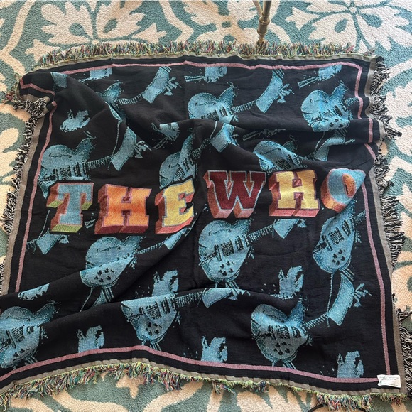 The Who Blanket and VIP items - Picture 2 of 8